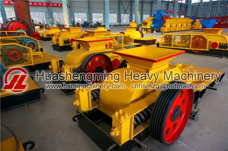 滾筒對輥破碎機(jī)圖片